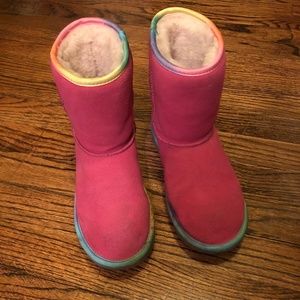 Gently used UGG Kids Classic Short II Rainbow